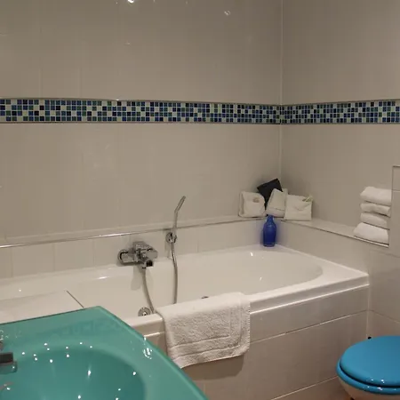 La Marmotte A Queue Plate Bed & Breakfast *