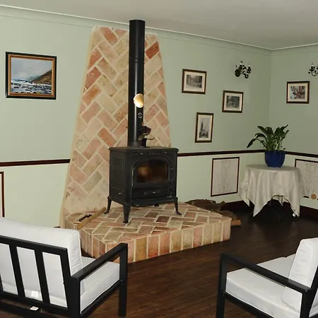 La Marmotte A Queue Plate * Le Beugnon