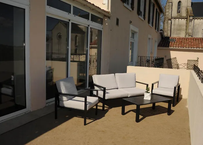 La Marmotte A Queue Plate *